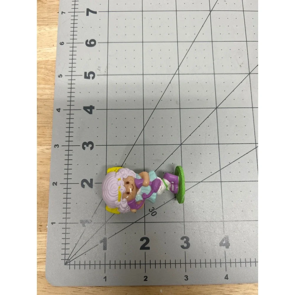 Strawberry Shortcake Angel Cake on Phone Mini PVC Figure Vintage 1982 Kenner